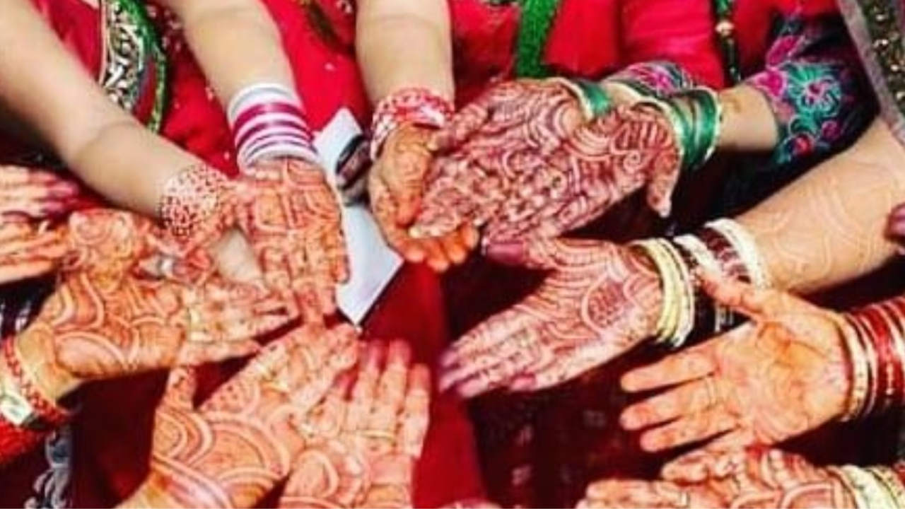 5-Minute Mehndi Designs for Hartalika Teej 2022: Simple, Easy Yet Beautiful  Arabic Mehandi Patterns To Apply on Your Hands for Hindu Festival | 🛍️  LatestLY