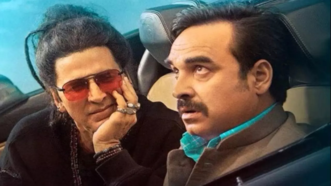 Pankaj Tripathi and Akshay Kumar