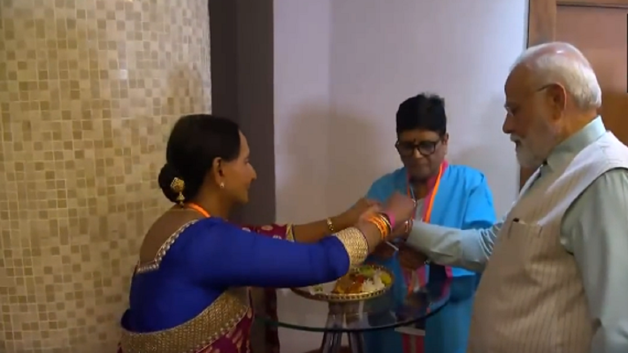 Raksha Bandhan Comes Early For PM Modi As Women Greet Hit With Rakhi In South Africa