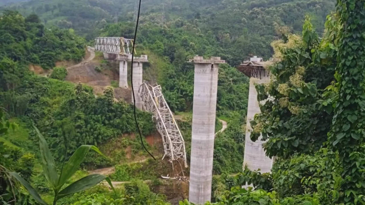 Under-Construction Railway Bridge Collapses