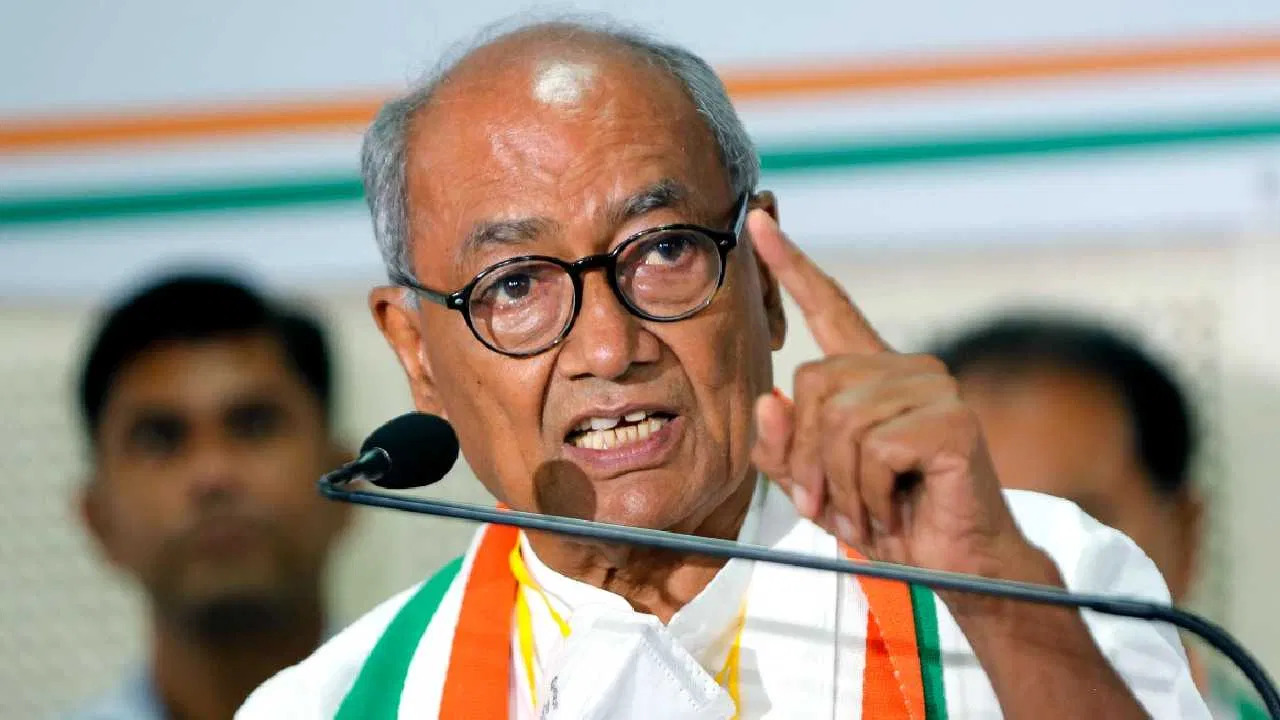 Digvijaya Singh's Remark Ahead Of Chandrayaan-3 Landing Backfires