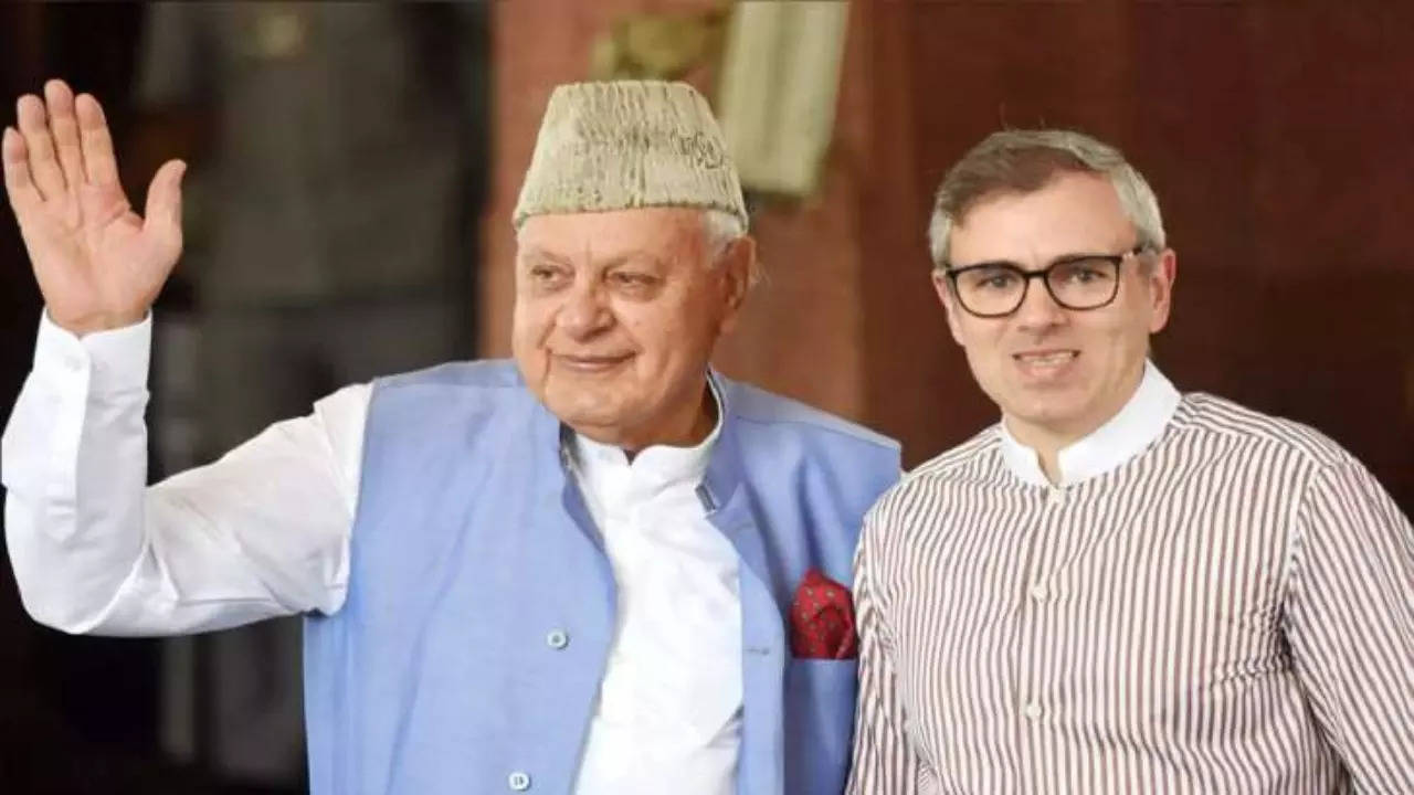 'Eagerly Waiting': J&K Leaders Farooq Abdullah, Omar Hopeful Of Chandrayaan-3's Success