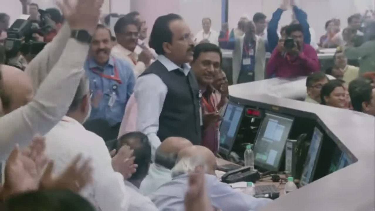 Viral Video: ISRO Scientists Rejoice As Chandrayaan-3 Lands ...