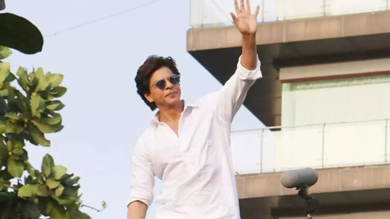 Chaand Taare Todh Laoon! Shah Rukh Khan Hails Chandrayaan-3 In Yes Boss Style