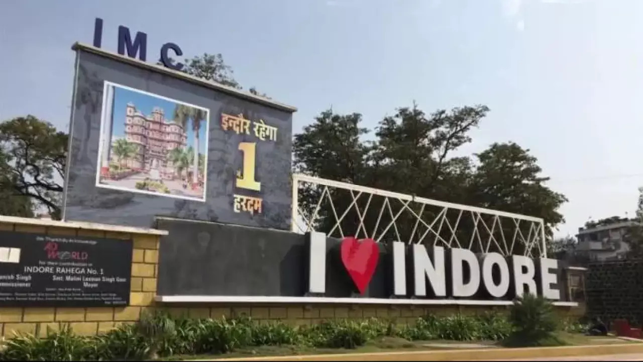 Indore awarded Best City, MP Best State in Smart Cities Mission Awards