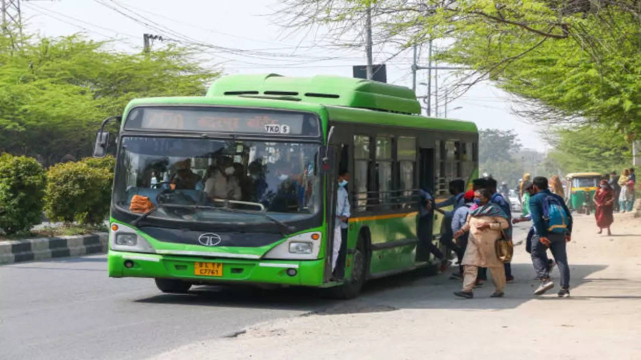 3 DTC Employees Caught Red-Handed, Including Manager, While Accepting Bribe, Complaint Filed