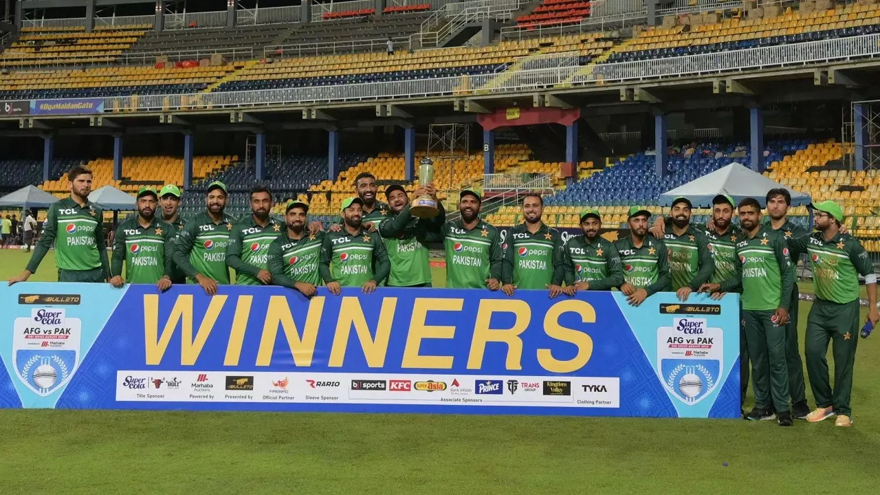 Pakistan world No. 1 ODI team.