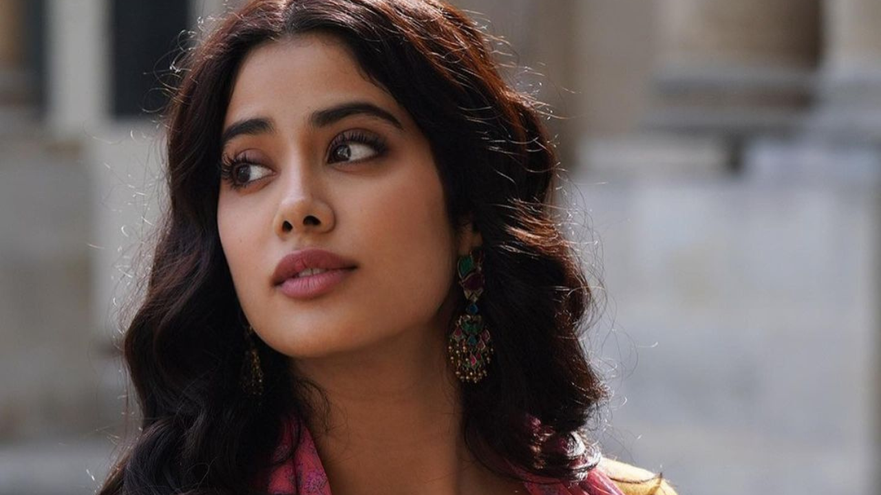 Janhvi Kapoor Reveals She Ended Her First Serious Relationship Because She Had To 'Lie So Much'