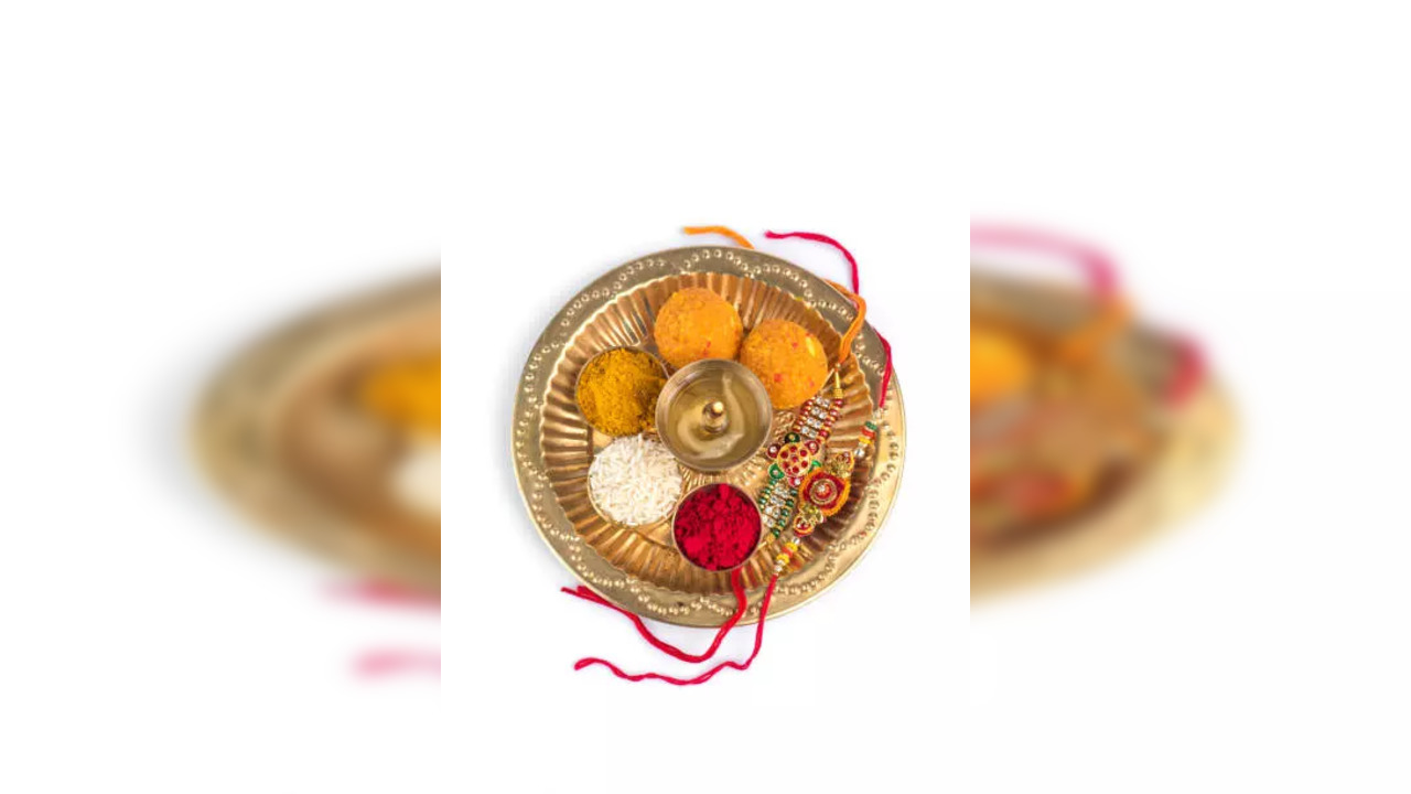 Things to be kept on the Raksha Bandhan thali