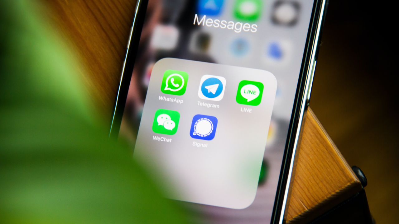 WhatsApp Rolls Out Privacy Features, Bottom Navigation Bar With New UI to  Beta Testers: Details