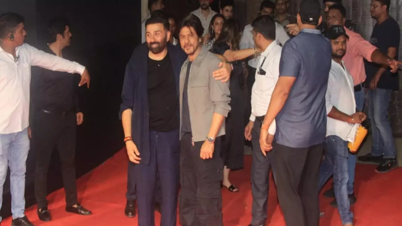 Shah Rukh Khan Poses With Sunny Deol At Gadar 2 Success Bash