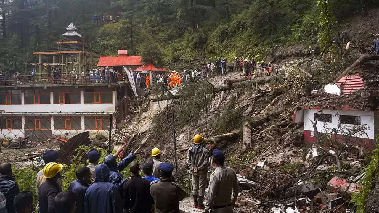 Himachal Pradesh Rain News: 112 Roads Blocked, NH-305 Shut Down, Water Supply Schemes Disrupted