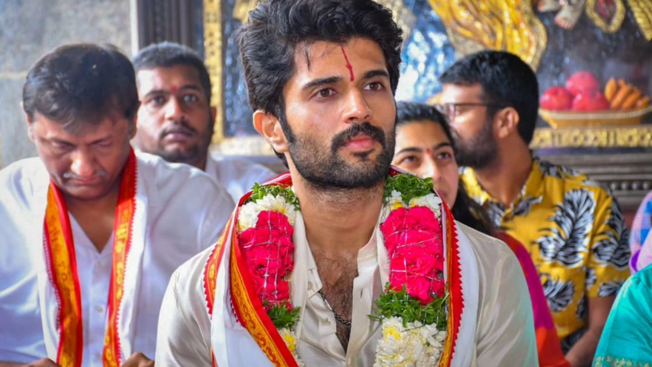 Following the success of his movie Kushi, actor Vijay Deverakonda visited Yadadri Temple in Telangana