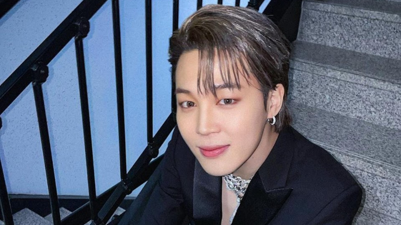 Jimin's father praised for good deeds