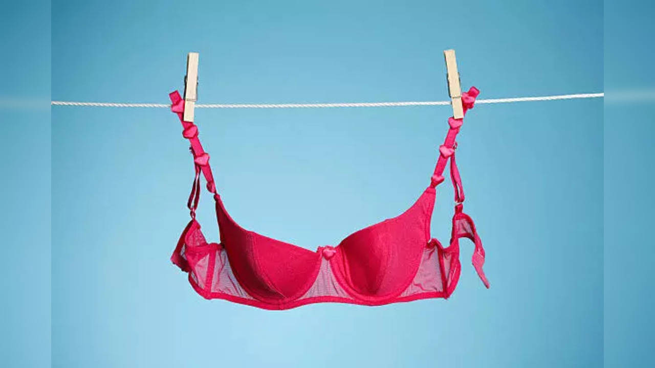 Why Women are STILL Wearing the Wrong-Size Bra (And What to Do