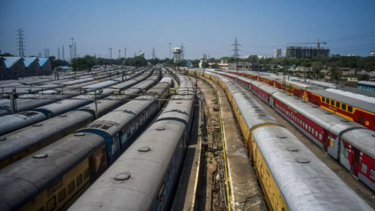 Railways Suspends Parcel Service in Delhi From September 8-10