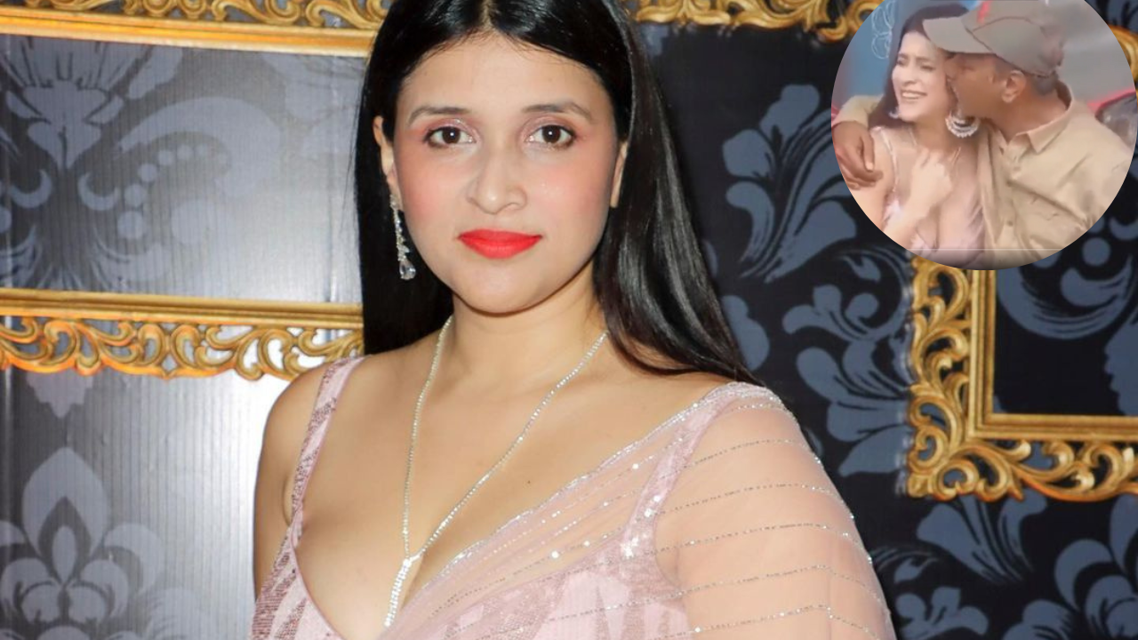 Mannara Chopra On Director AS Ravi Kissing Her Without Consent