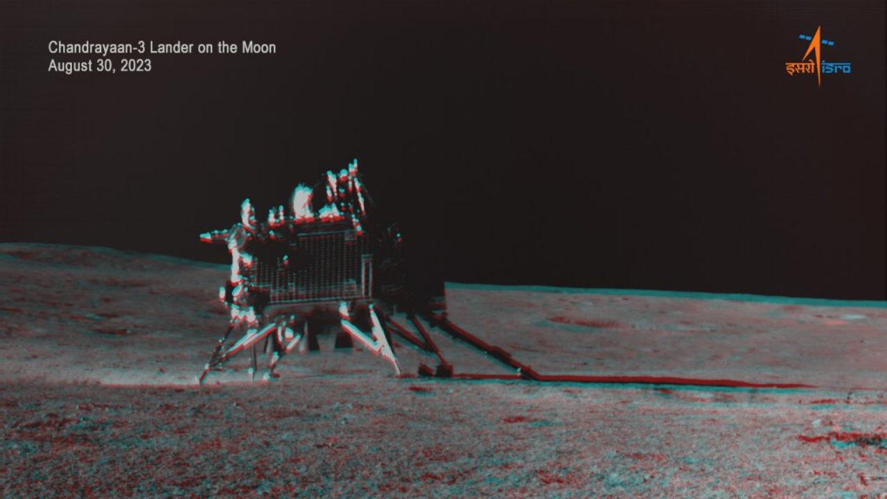 Pragyaan Rover's 3D Lunar Image