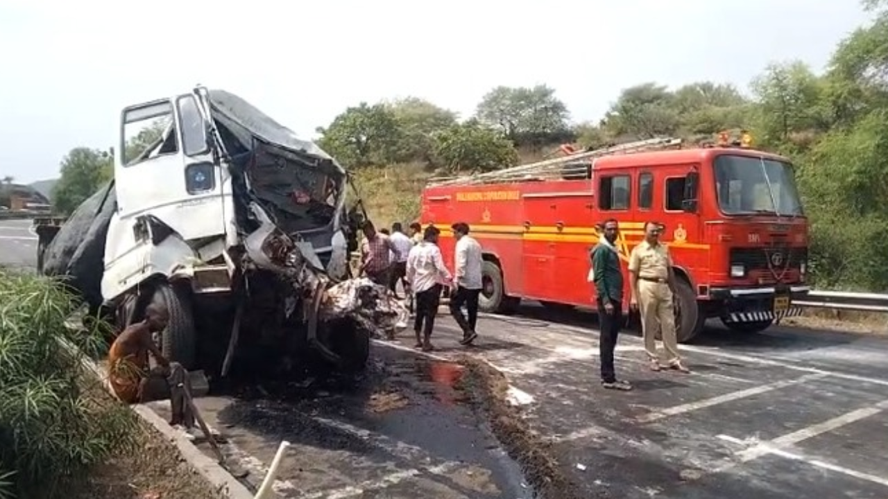 Dhule Accident