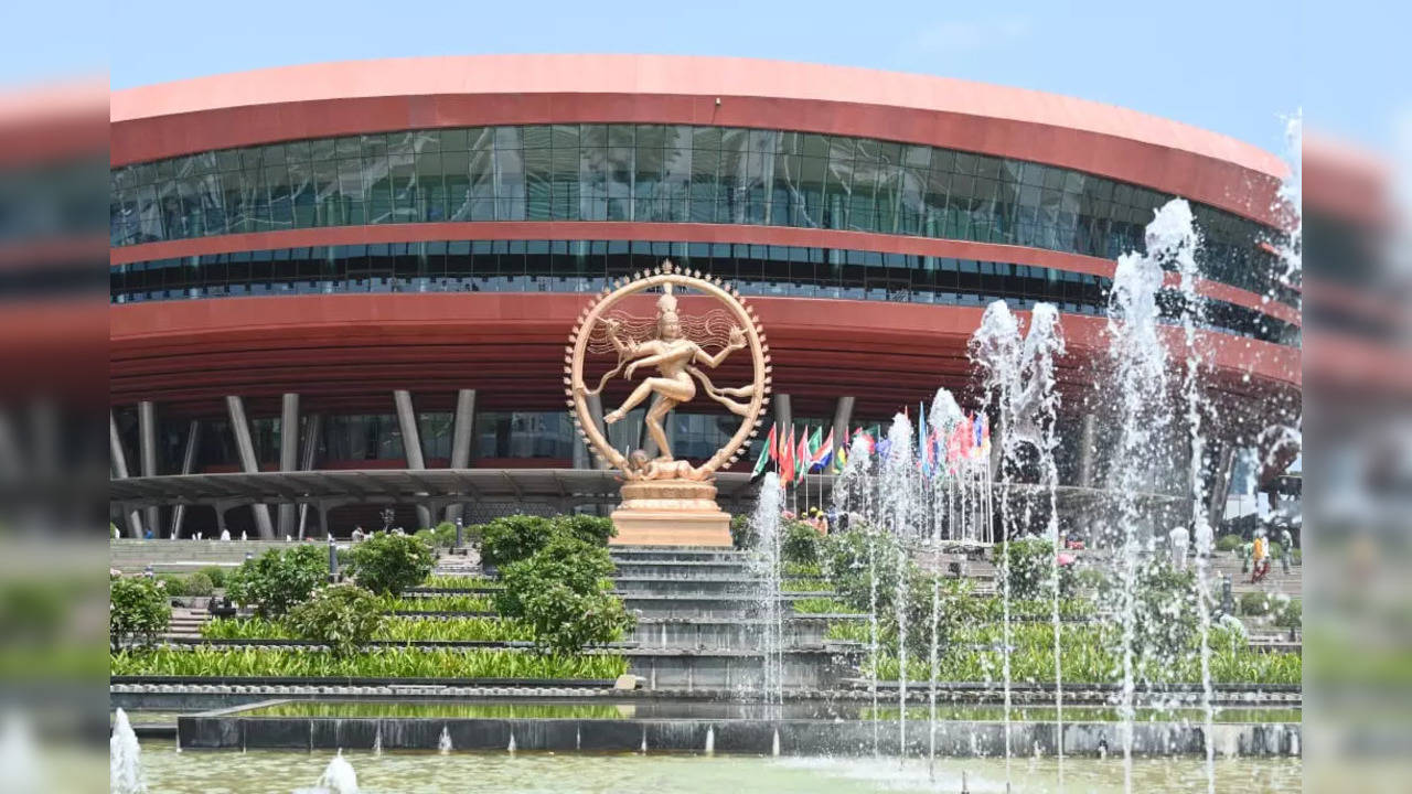 Nataraja: 27-Feet-Tall Nataraja Statue Installed At G20 Summit Venue ...