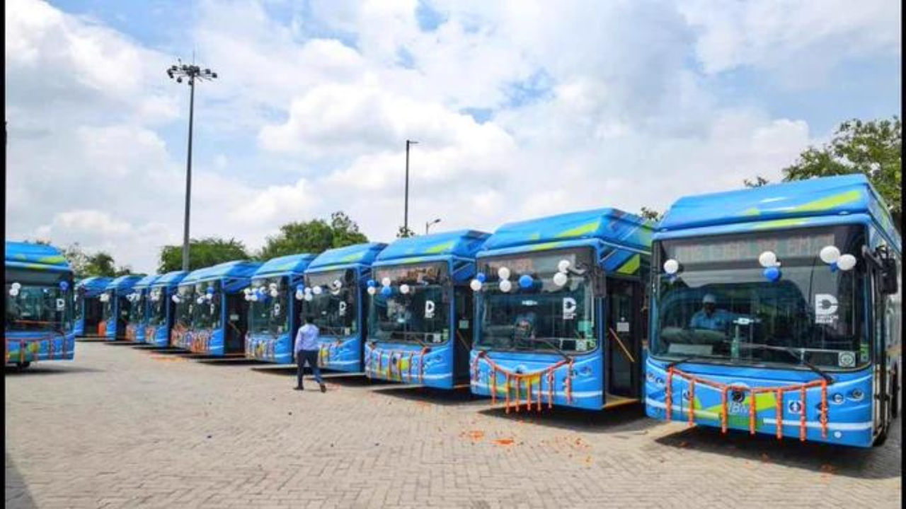 Delhi Surpasses Other Indian Cities in Electric Buses with 400 New Additions