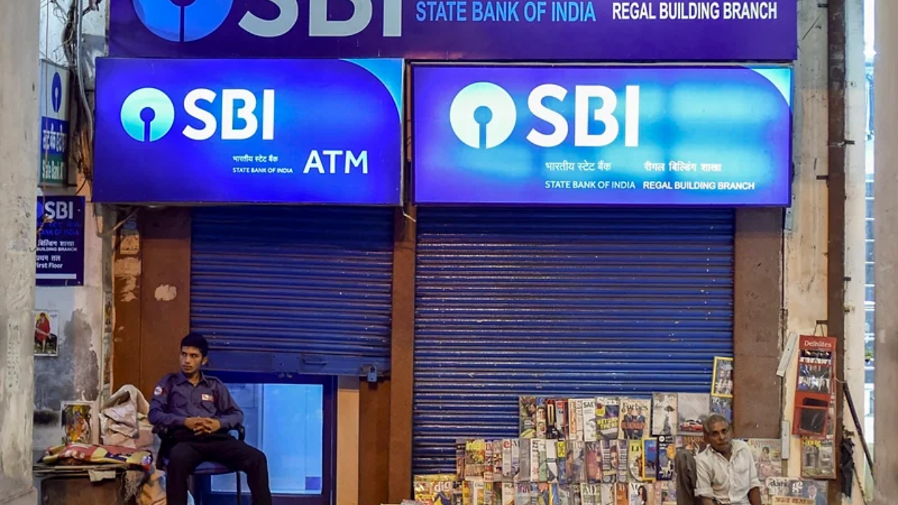 Are Banks in Delhi Closed Today Check Details of September