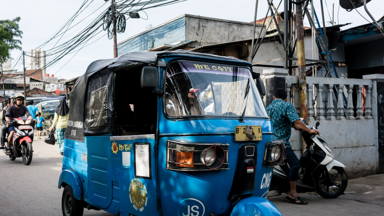 Autos,Totos Banned on Kolkata Highways, New Routes to Be Designated