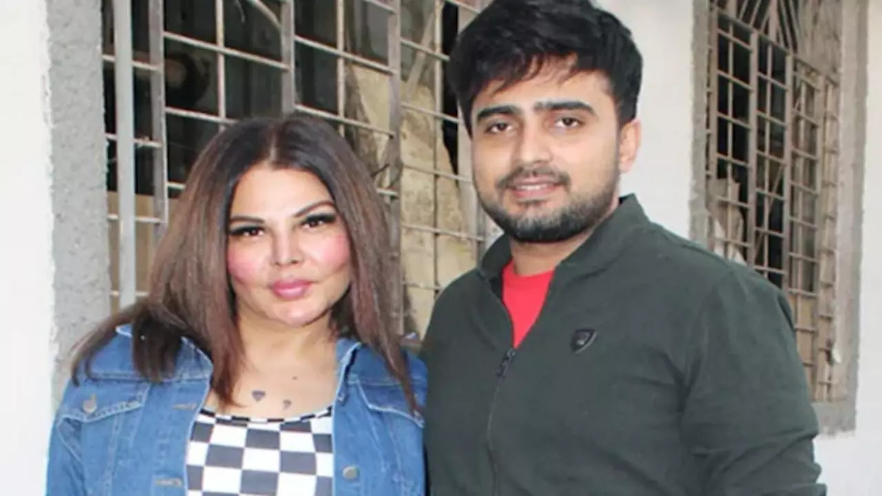 Adil Khan Durrani dares Rakhi Sawant