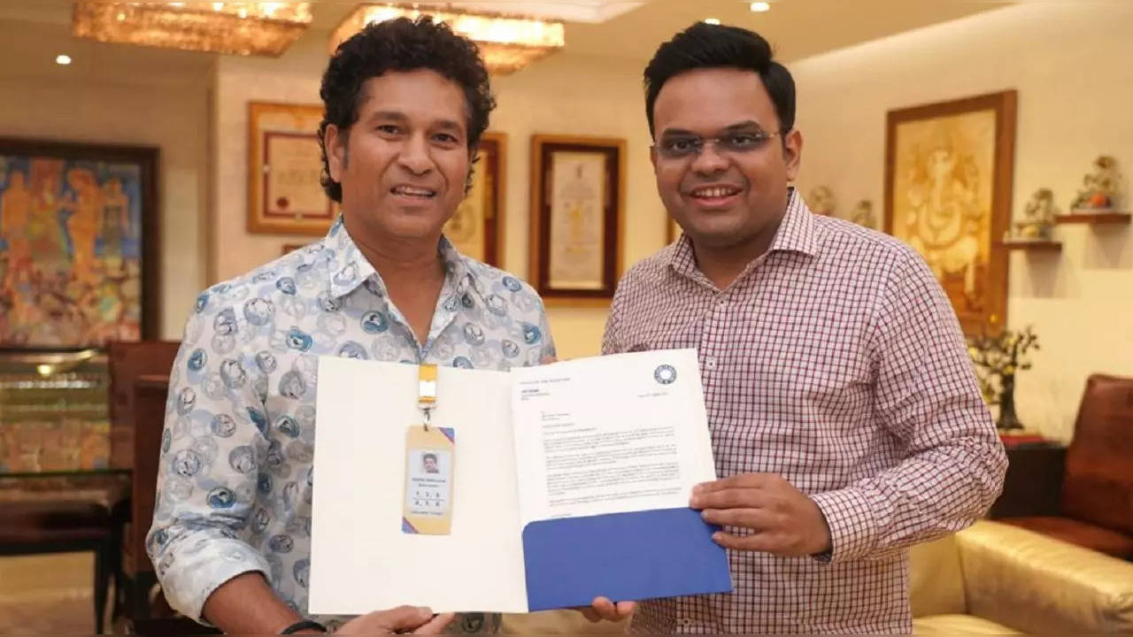 Jay Shah presents 'Golden Ticket' to Sachin Tendulkar for ICC Cricket World Cup