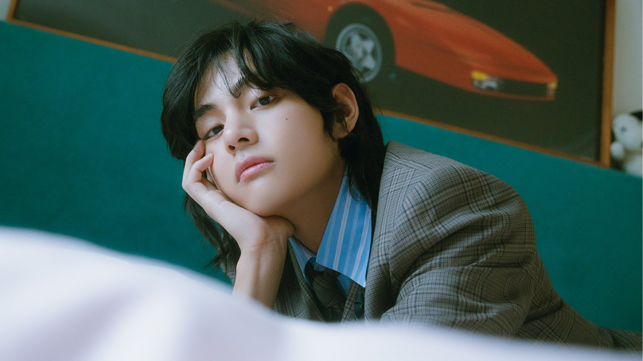 BTS' V unveils the second promotion schedule for his first solo mini-album ' Layover