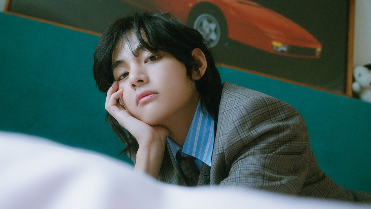 BTS' V Makes Hanteo History As FIRST Soloist To Cross 2 Million 1st Day Album Sales