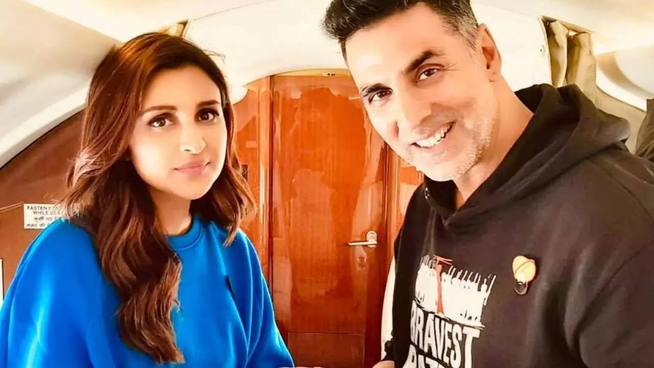 Did Akshay Kumar Just Drop Subtle Hint About Parineeti Chopra's Upcoming Wedding