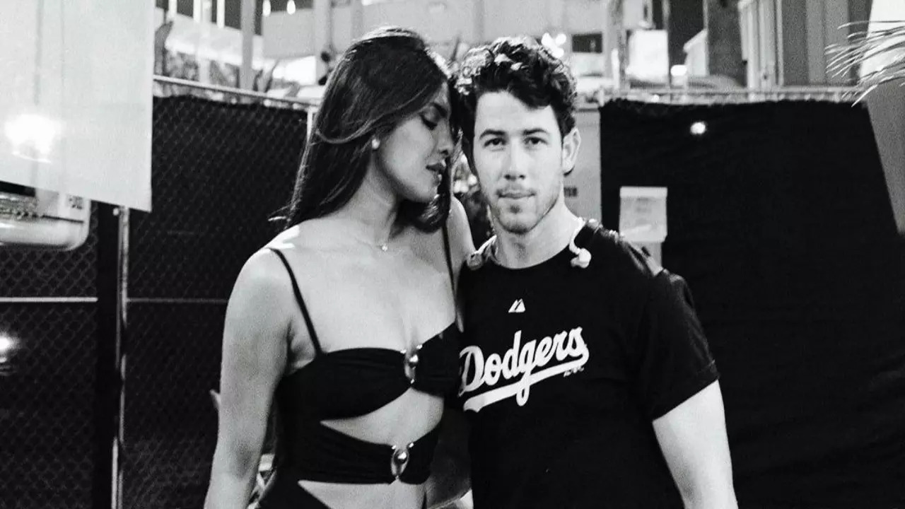 Priyanka Chopra REACTS As Nick Jonas' Female Fan Says She Wanted To Marry Him. Watch