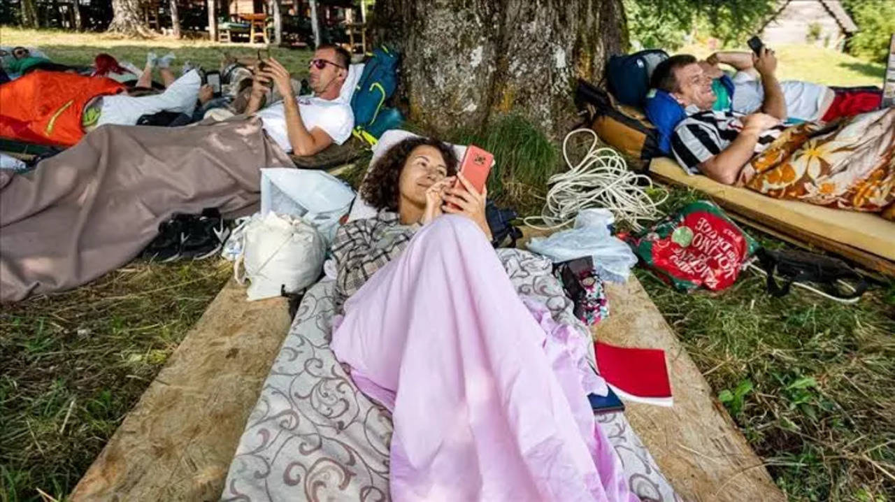 ‘Laziest Citizen’ Contest In THIS Country Has People Lying Down For Over 20 Days