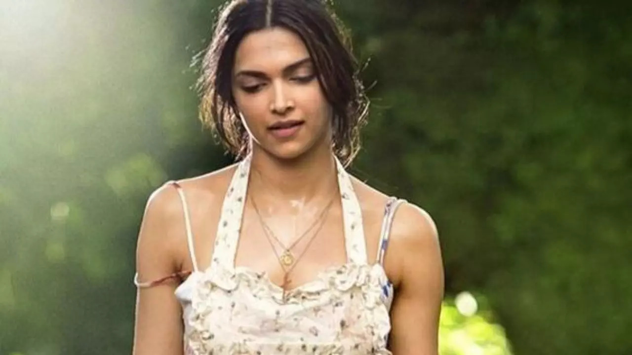 When Deepika Padukone Reacted To Censor Board's Objection Over Word 'Virgin' In Finding Fanny: There Is No System