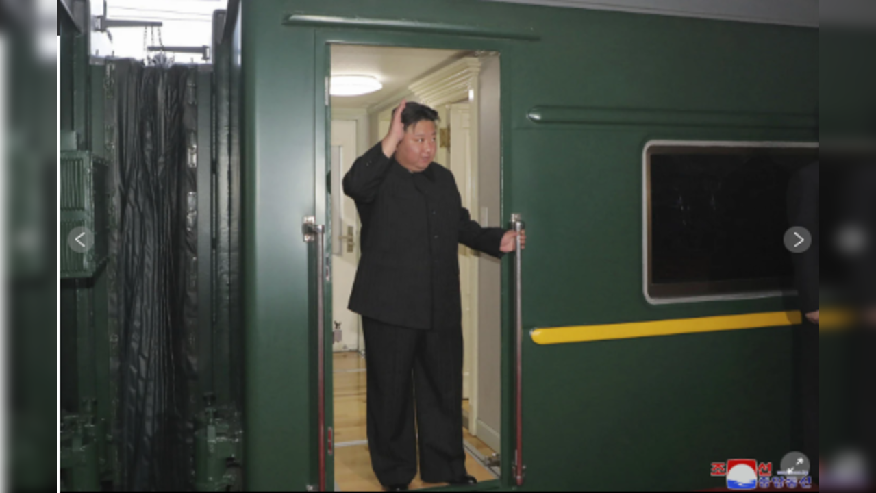 kim jong un train ride to vietnam, kim jong un personal train, kim jong un travel by train