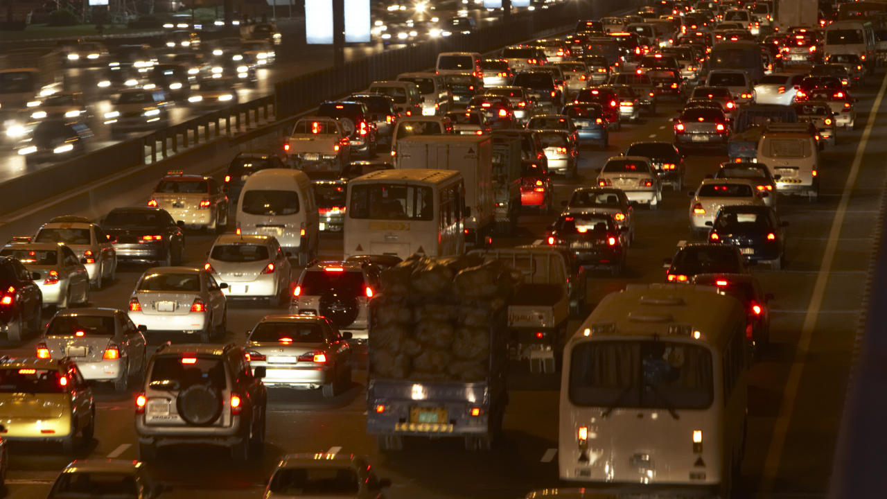 Hour Long Traffic Jam Seen on Delhi-Jaipur Expressway