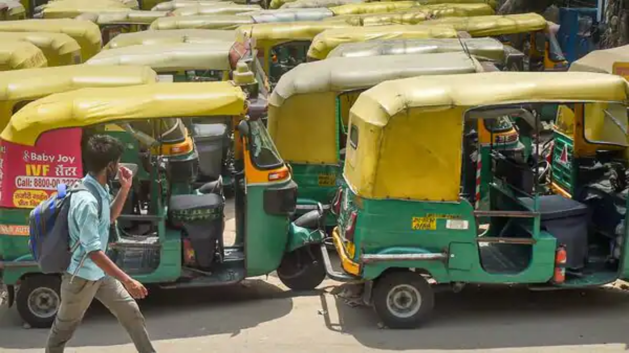 GPS in Autorickshaws Mandatory in Delhi