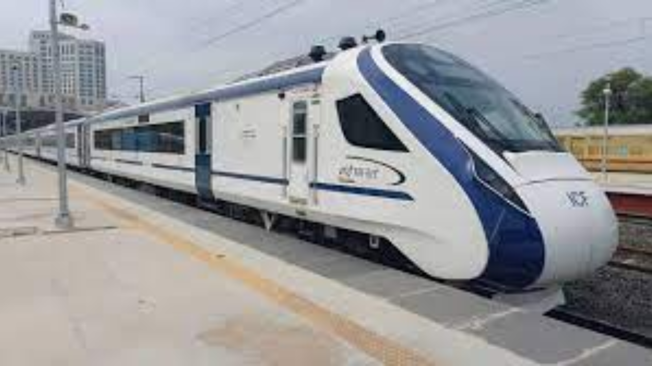 Mumbai-Solapur Vande Bharat Express Earns Rs 1.97 Crore Revenue With Highest Occupancy