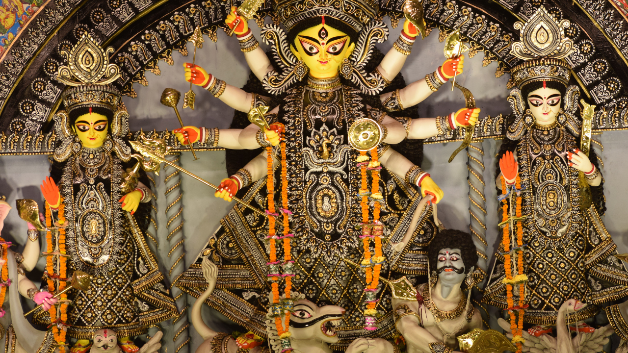 24 Kolkata Durga Pujas to Be Showcased at UNESCO Preview Show