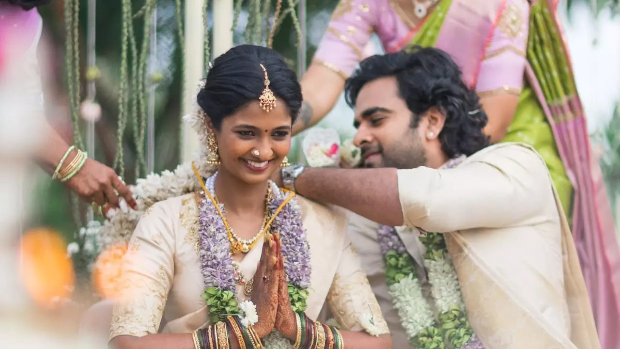 Ashok Selvan and Keerthi Pandian.