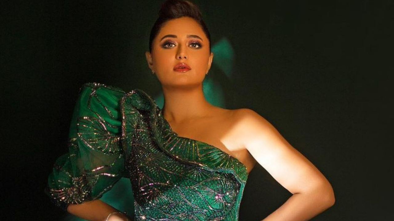 Rashami Desai Hits Back At Trolls And How