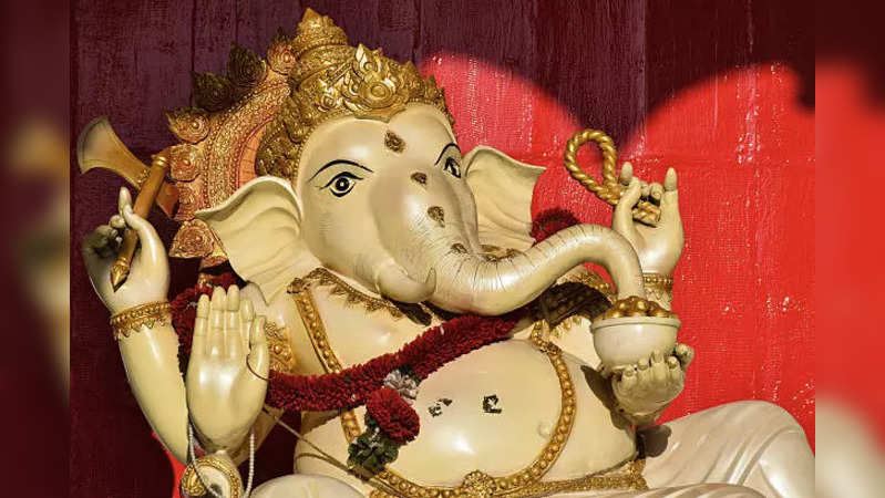 Know the significance of Ganesh's trunk