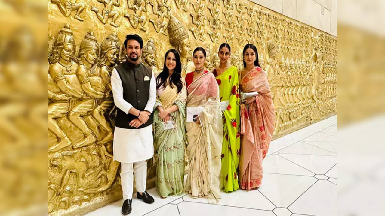 Bhumi Pednekar, Shehnaaz Gill And Cast Of Thank You For Coming Visit New Parliament Building With I&B Minister Anurag Thakur  (ANI)