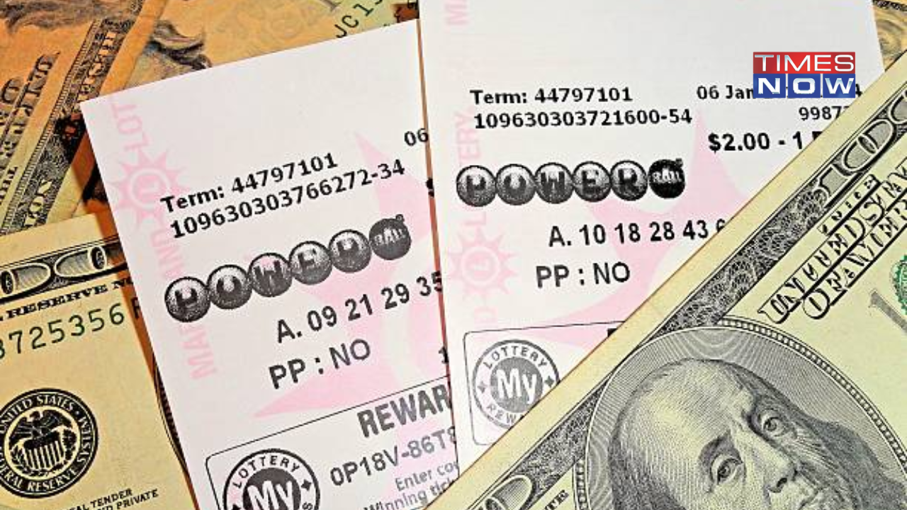 Powerball Jackpot Touches $672 Million Ahead of Wednesday Night's Drawing