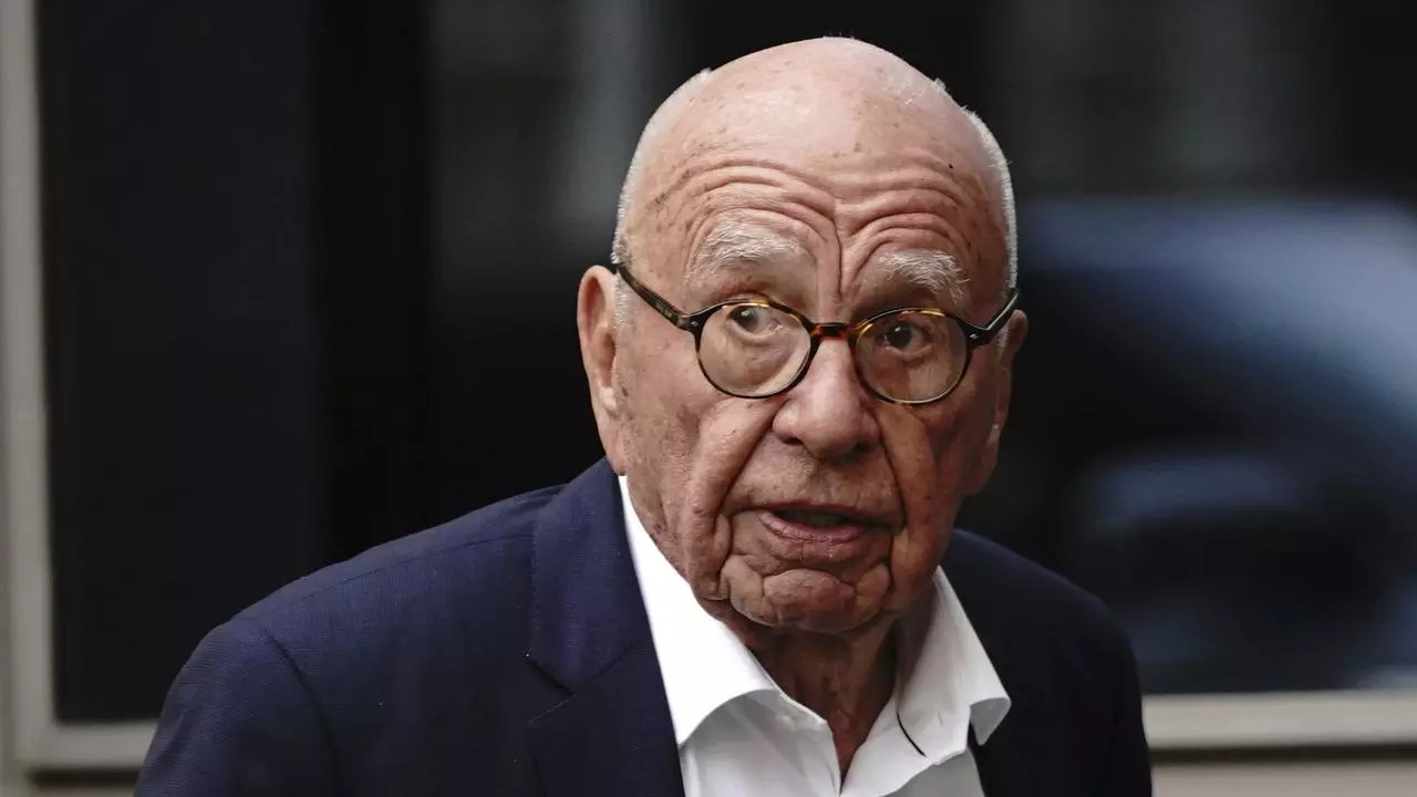 Fox's Rupert Murdoch Steps Down