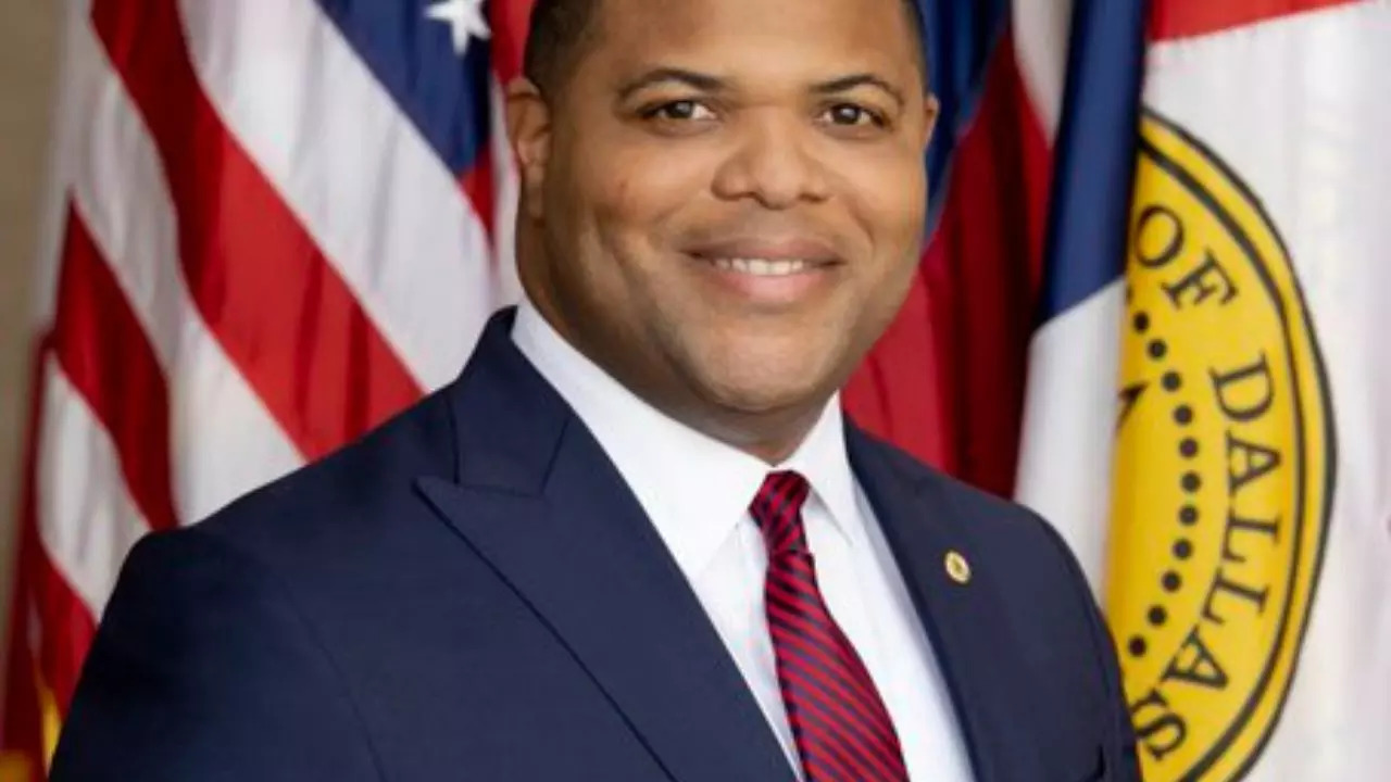 Dallas Mayor Eric Johnson