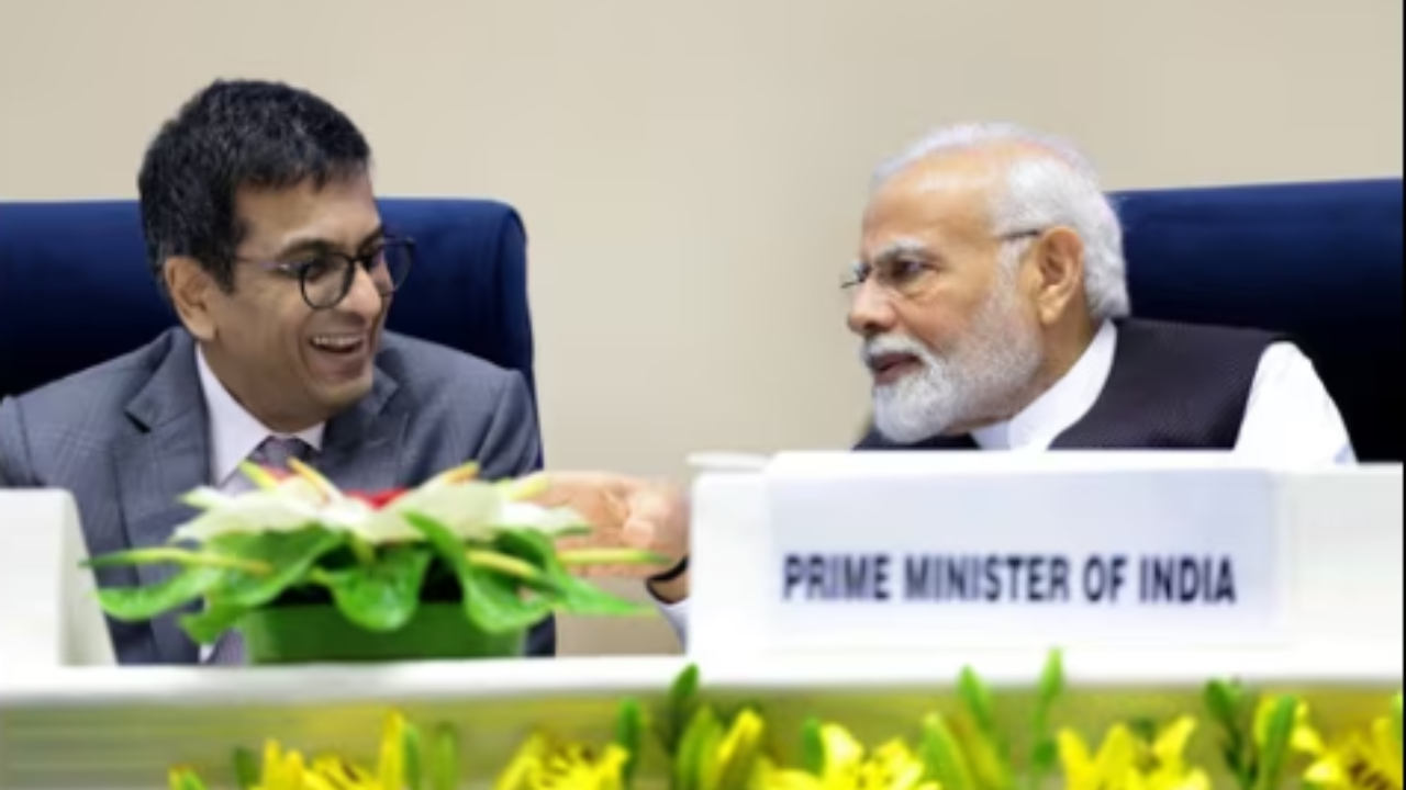 Chief Justice of India DY Chandrachud With PM Modi