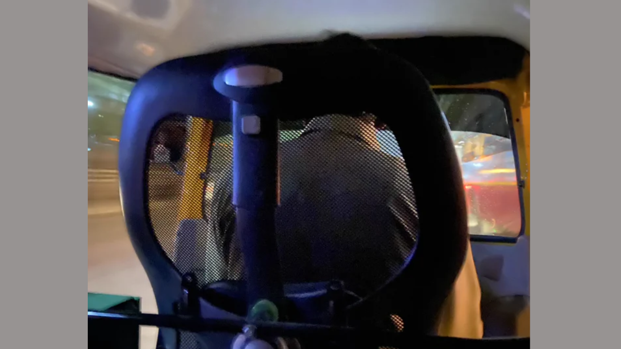 Bengaluru Auto Driver Cruises In Style On Gaming Chair, Picture Goes ...