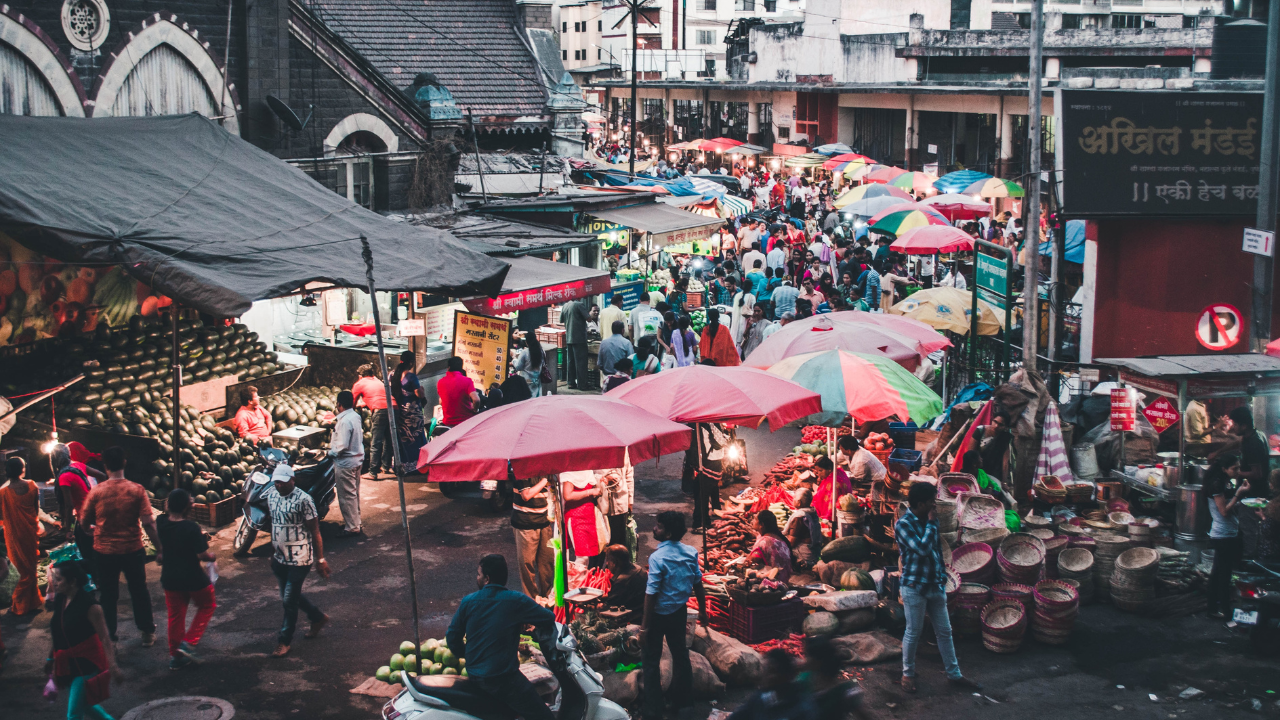 Pune weekly market